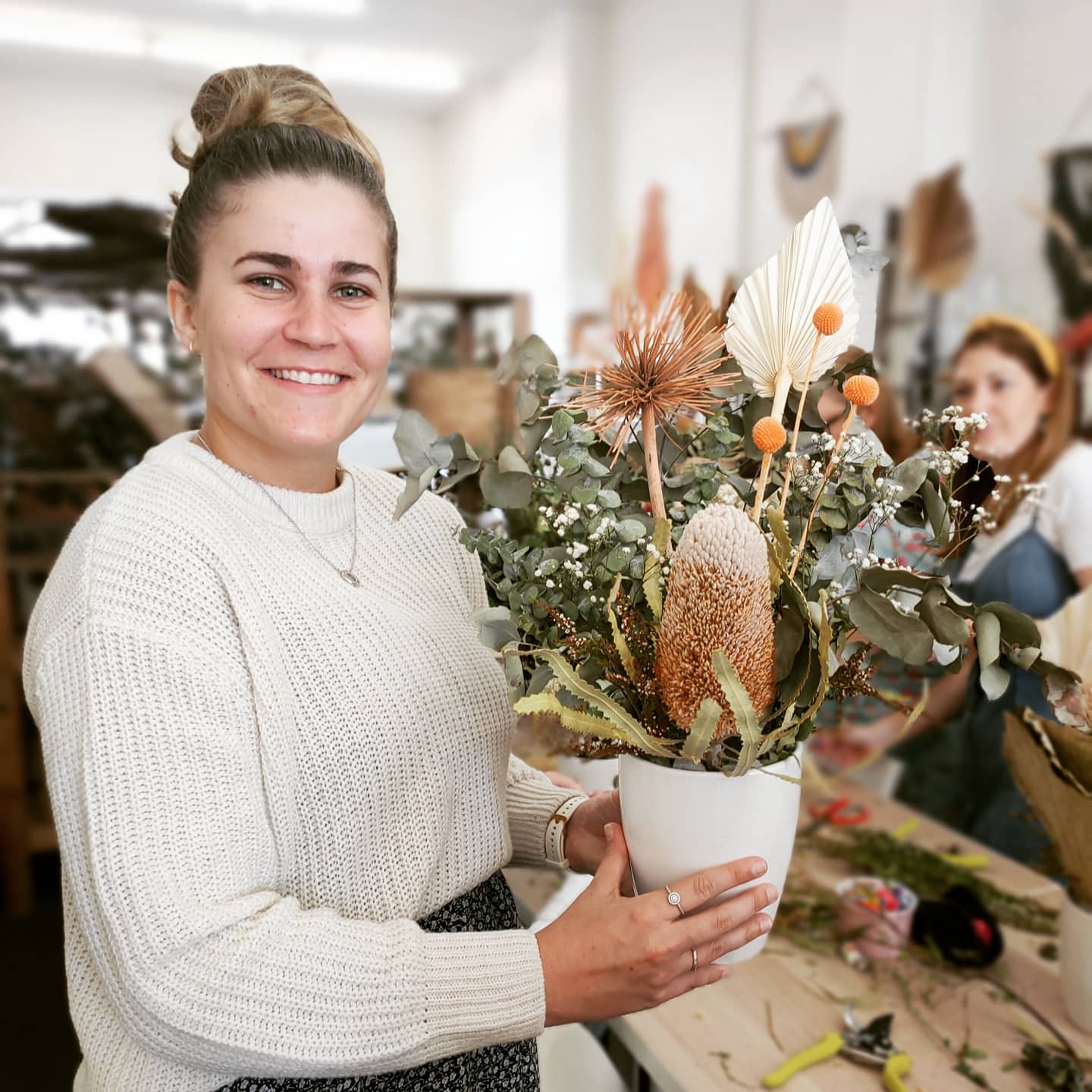 Dried & Preserved Flower Arrangement Workshop 15th July 10am Central Coast, NSW