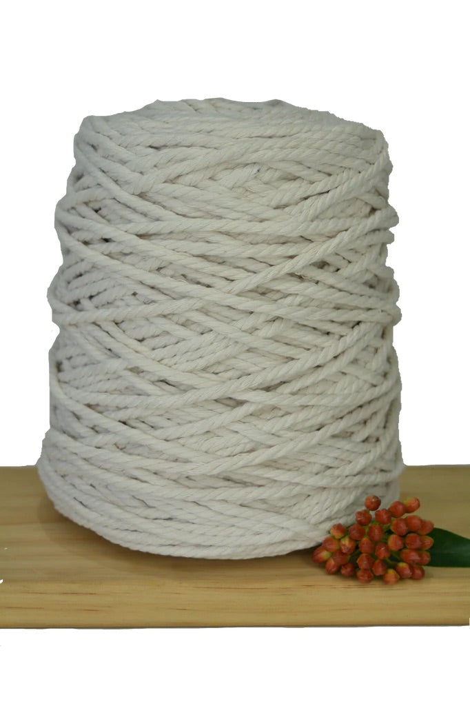 MACRAME CHRISTMAS TREE WORKSHOP 23rd November 10am Central Coast, NSW