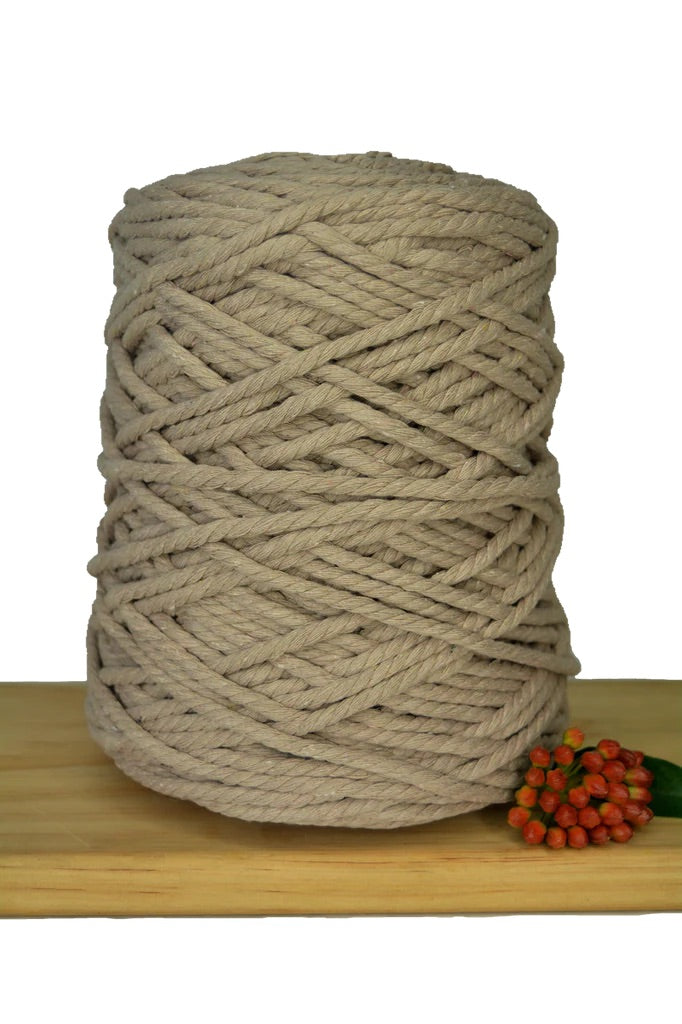 Macrame Christmas Wreath Workshop 10th December 10am Central Coast, NSW