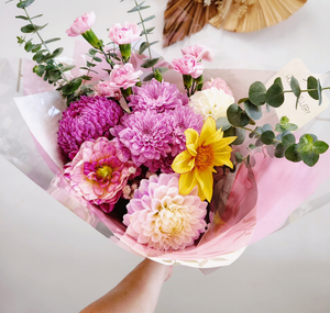 **PRE-ORDER** MOTHER'S DAY BOUQUET