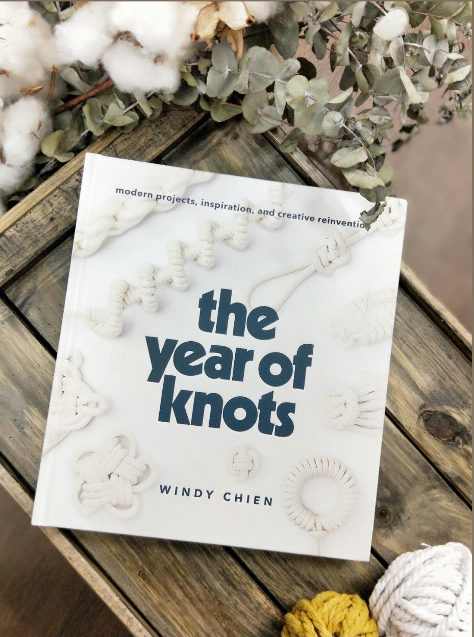 The Year Of Knots / Windy Chien