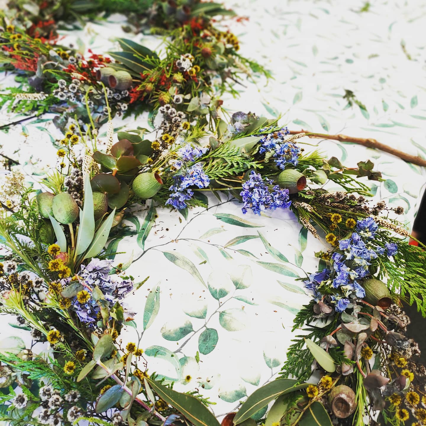 CHRISTMAS Wreath Making Workshop 17th December 10am Central Coast, NSW
