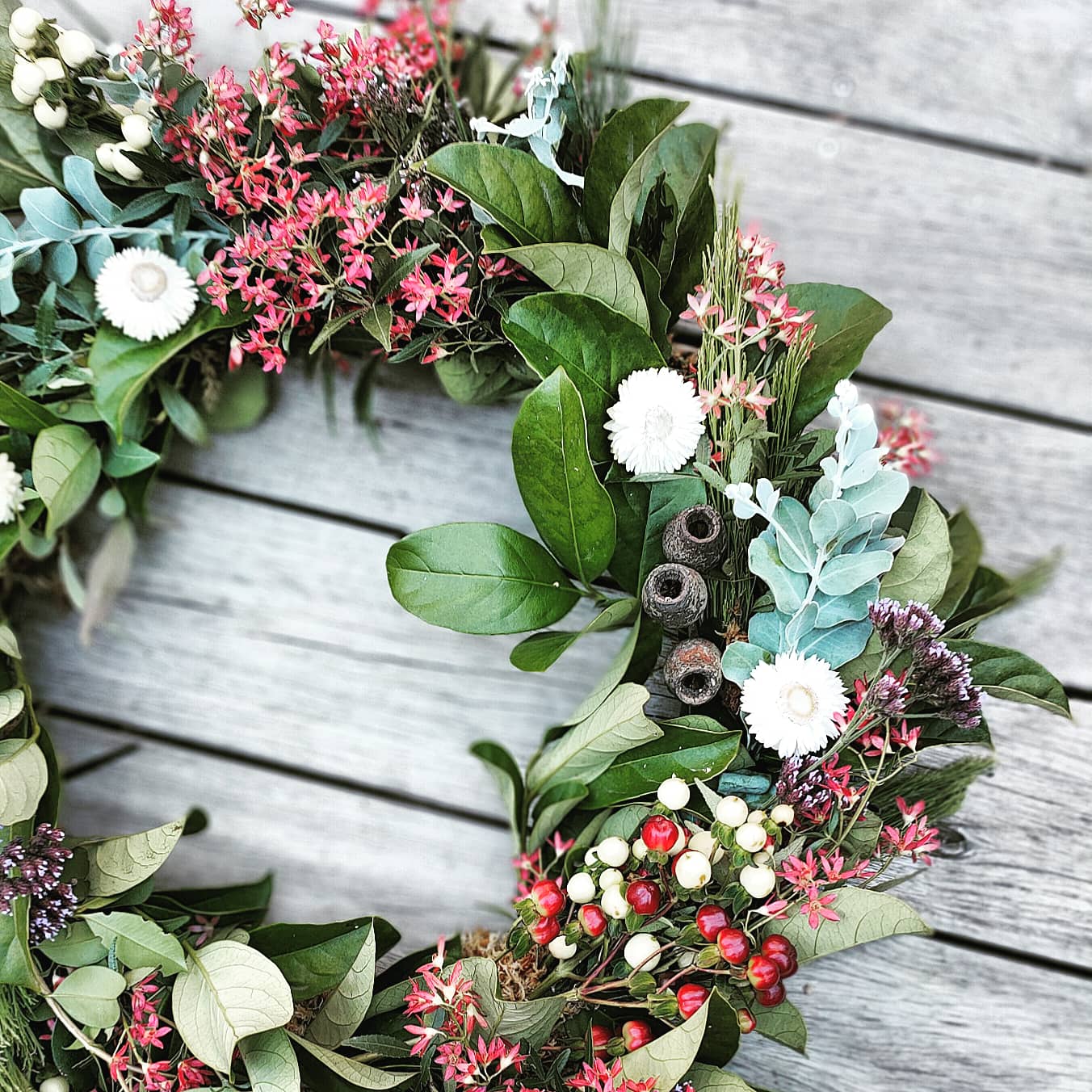 CHRISTMAS Wreath Making Workshop 17th December 10am Central Coast, NSW