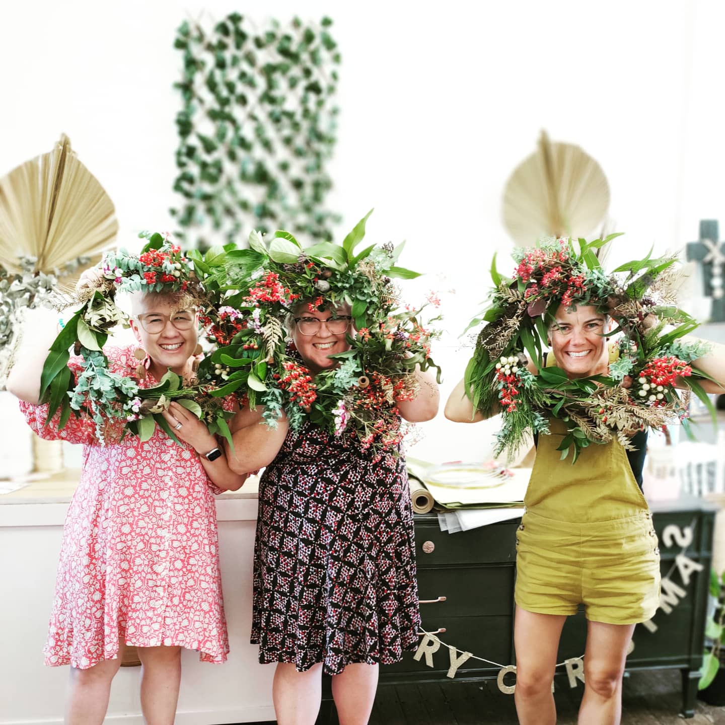 CHRISTMAS Wreath Making Workshop 17th December 10am Central Coast, NSW