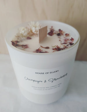 STRAWBERRIES & CHAMPAGNE SOY CANDLE