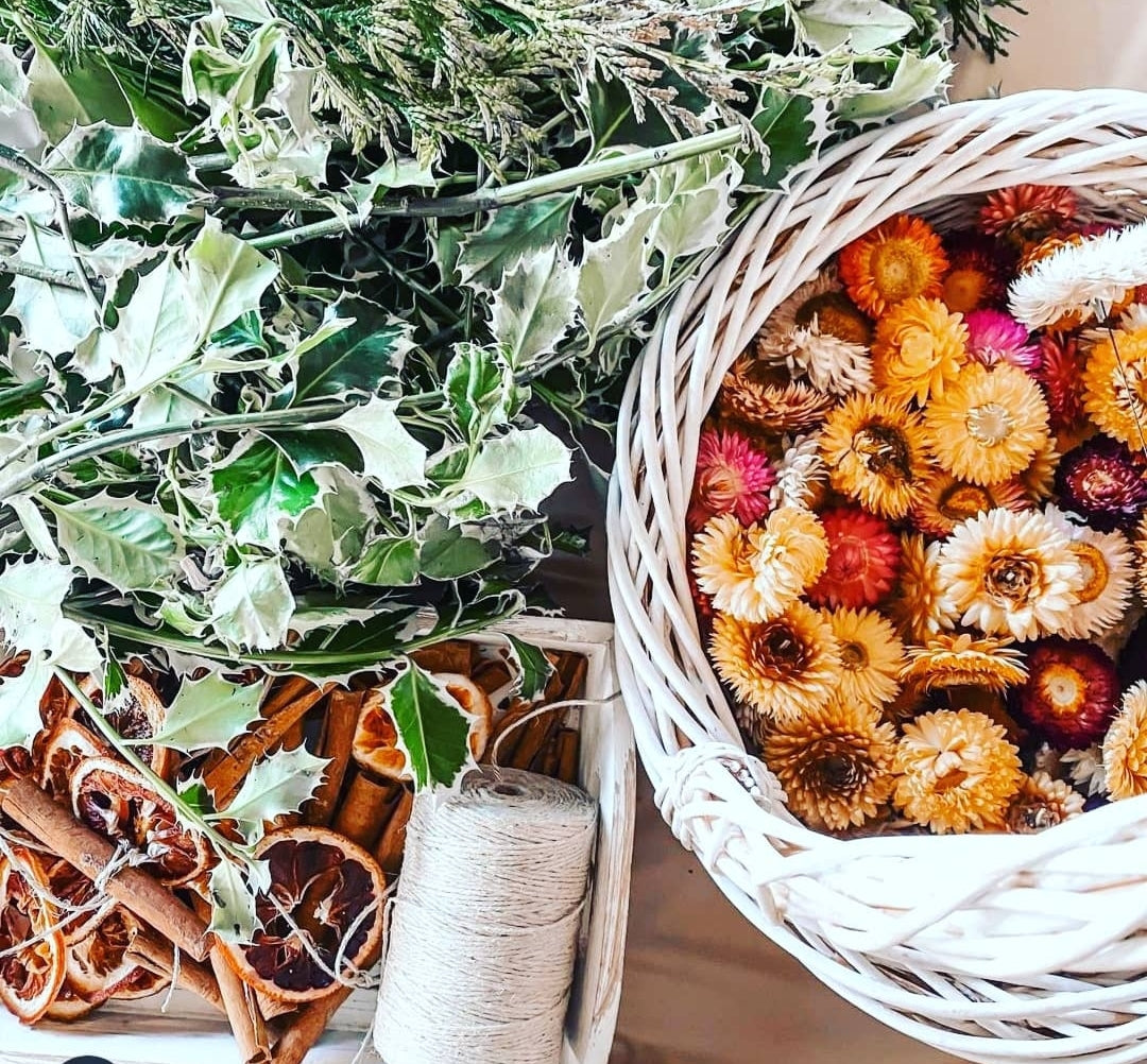 CHRISTMAS Wreath Making Workshop 17th December 10am Central Coast, NSW