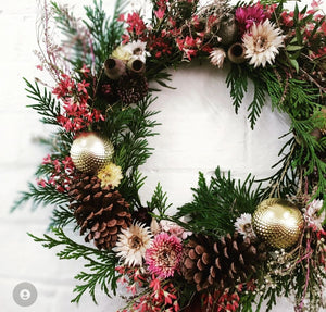 PRE-ORDER CHRISTMAS LUXURY WREATH Central Coast, NSW