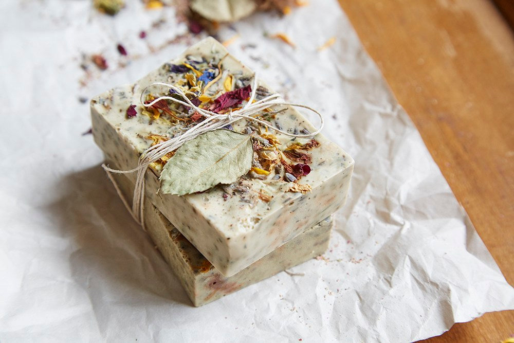SOAP MAKING KIT 'NOURISH'